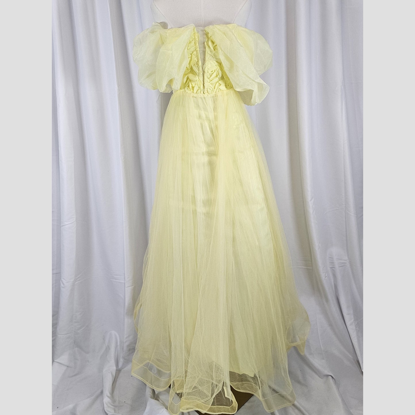 Sunshine Dream Tulle Skirt: Float into Fashion Bliss!