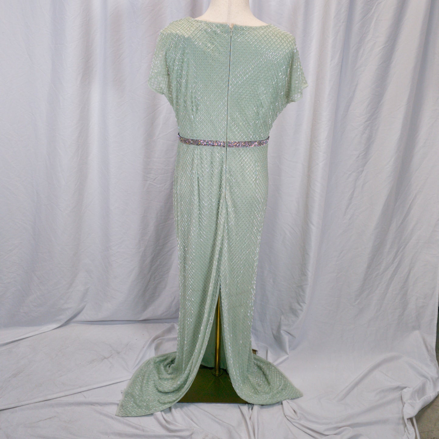 Mesmerizing Mint Sequin Gown - A Dazzling Evening Showstopper