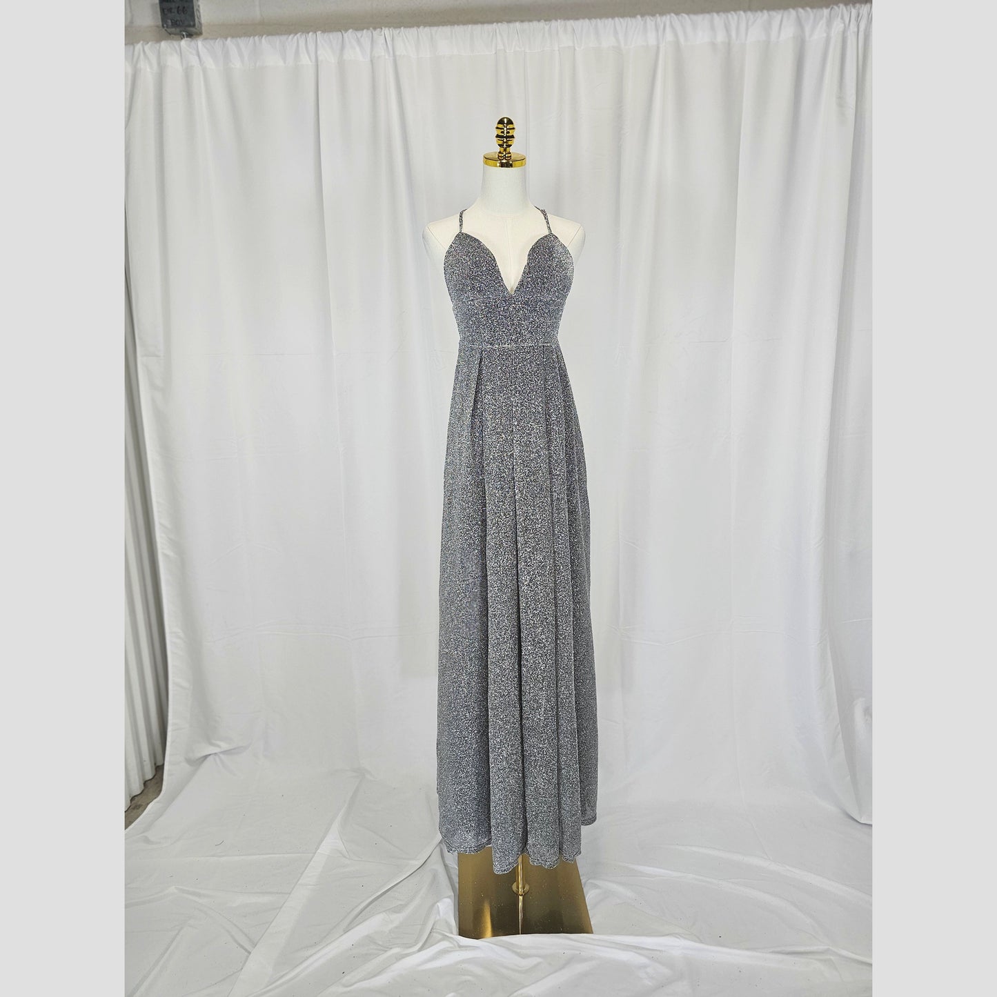 Glamorous Twilight Maxi Dress: Dazzle in Every Twirl