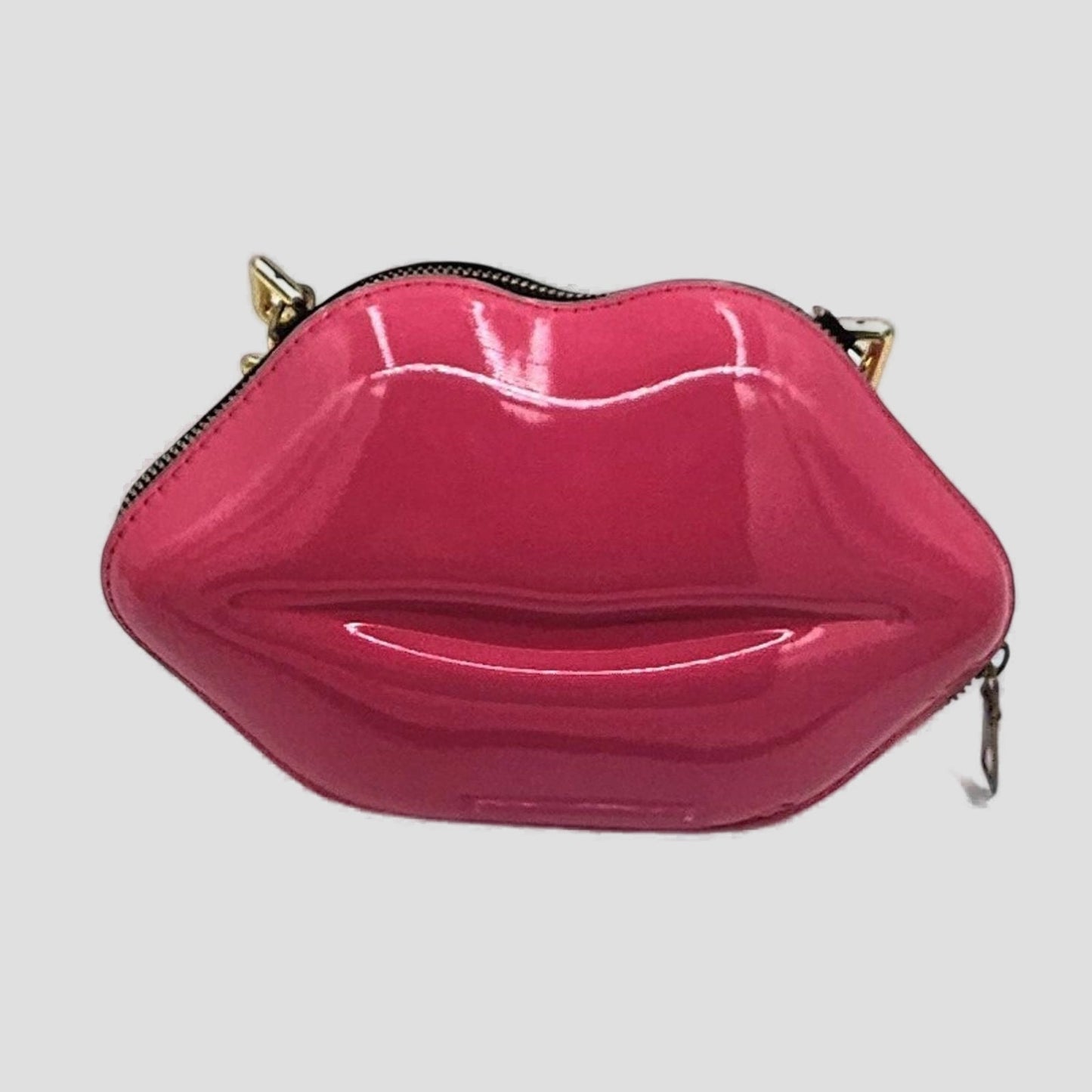 Pucker Up! Patent Lip-Shaped Novelty Handbag