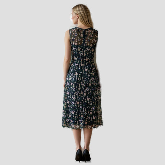 gray-virtual-try-on-f696d53b-0bdf-4c4a-bd6a-c33d8cad7826.jpg