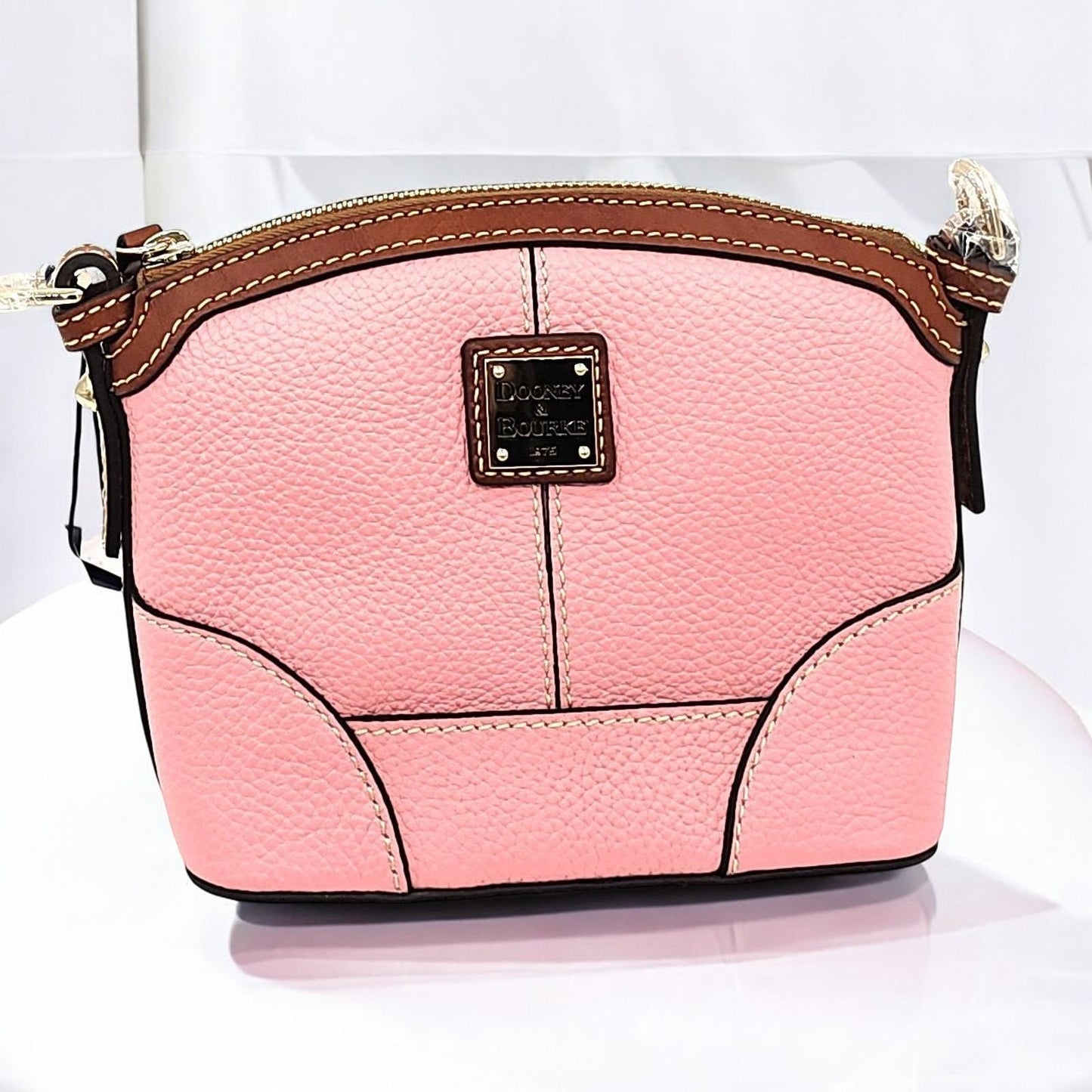 Pebbled Leather Crossbody Handbag - Elegant & Cheeky