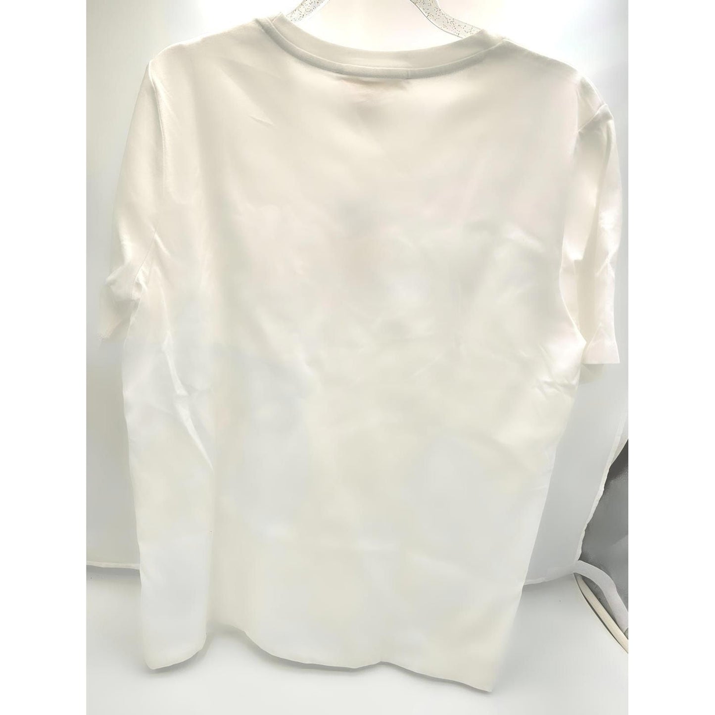 Logo T-Shirt - Chic & Comfy!