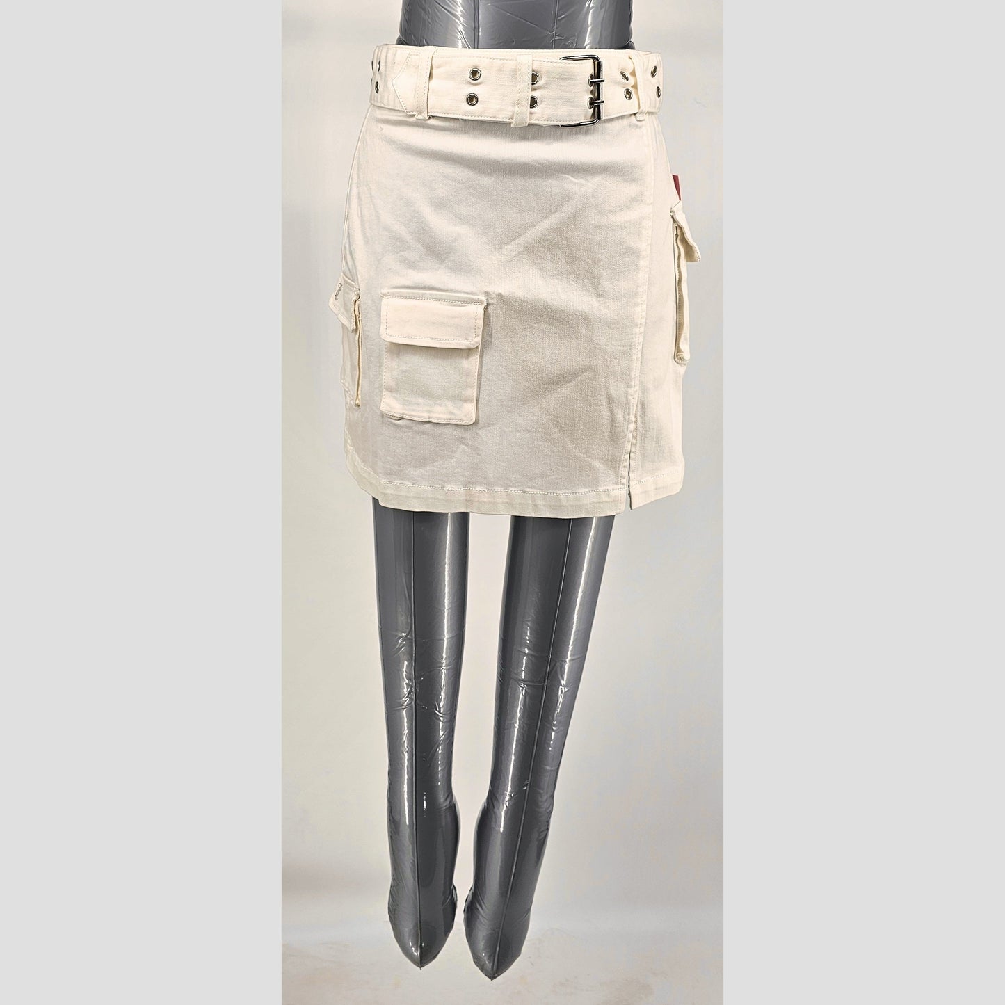 Denim Cargo Skirt w Utility Meets Style!