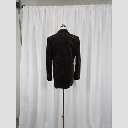 Chic Chocolate Velvet Blazer: Class Meets Cozy!