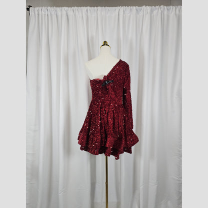 Sparkle & Swirl: The One-Shoulder Showstopper Dress