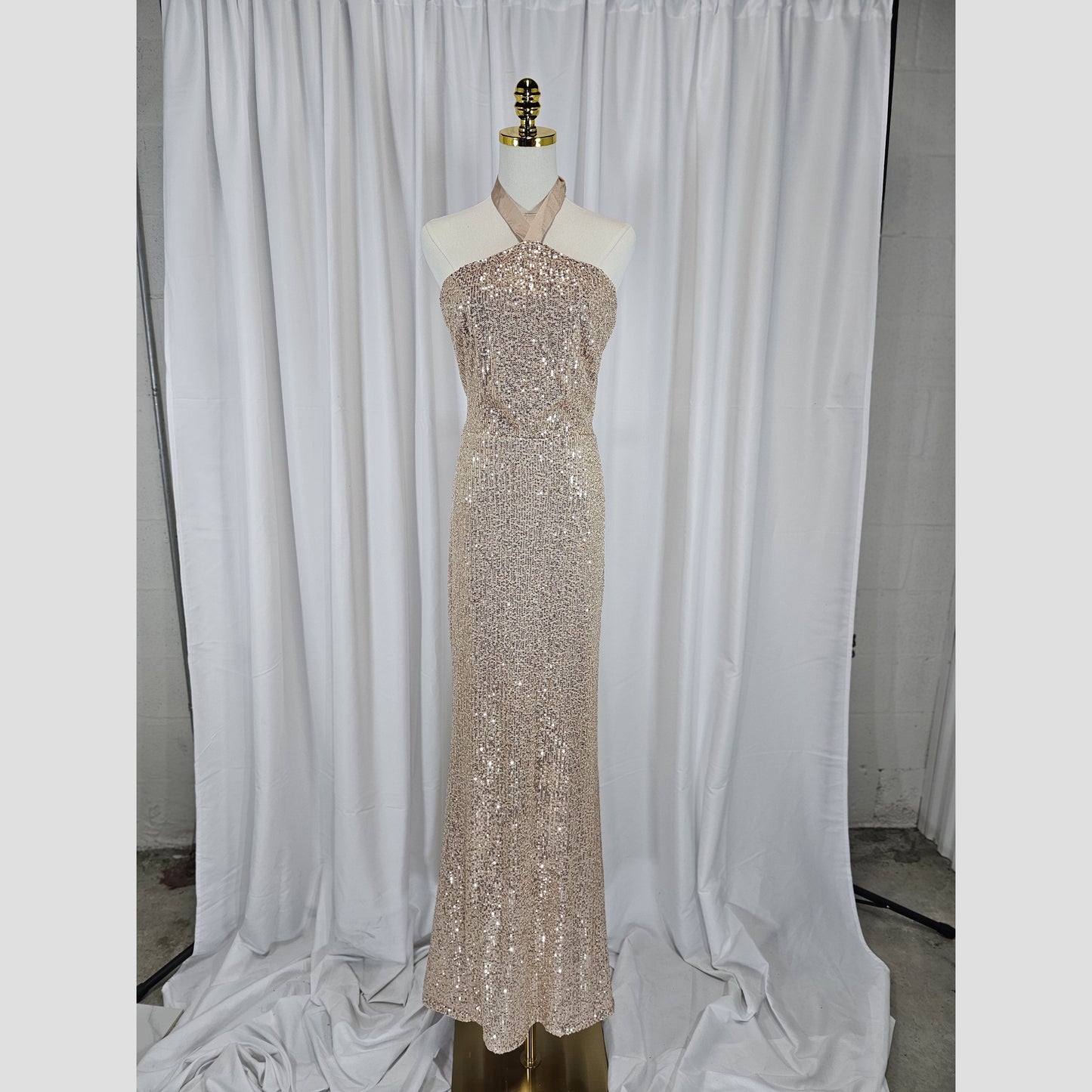 Sparkle Sensation: The Showstopper Evening Gown