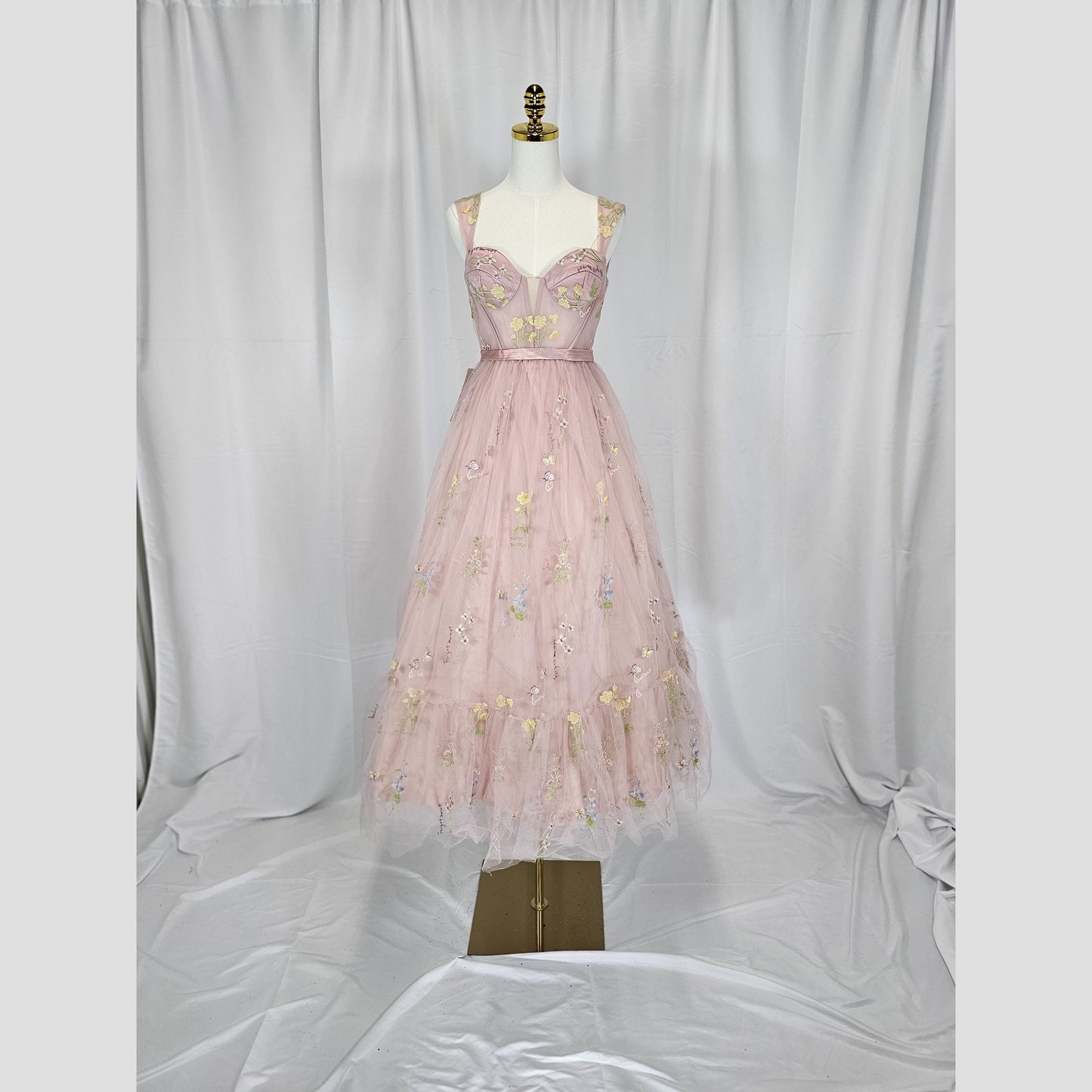 Petal Perfection: The Dreamy Floral Tulle Dress
