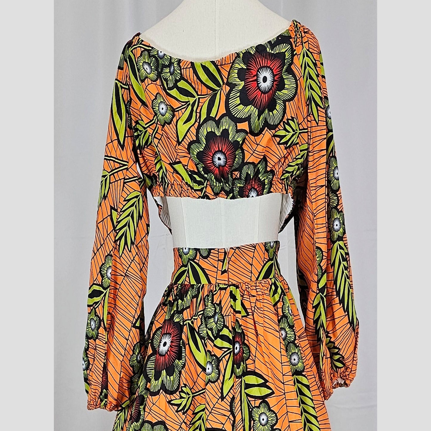 Tropical Delight: The Bold Floral Maxi Skirt