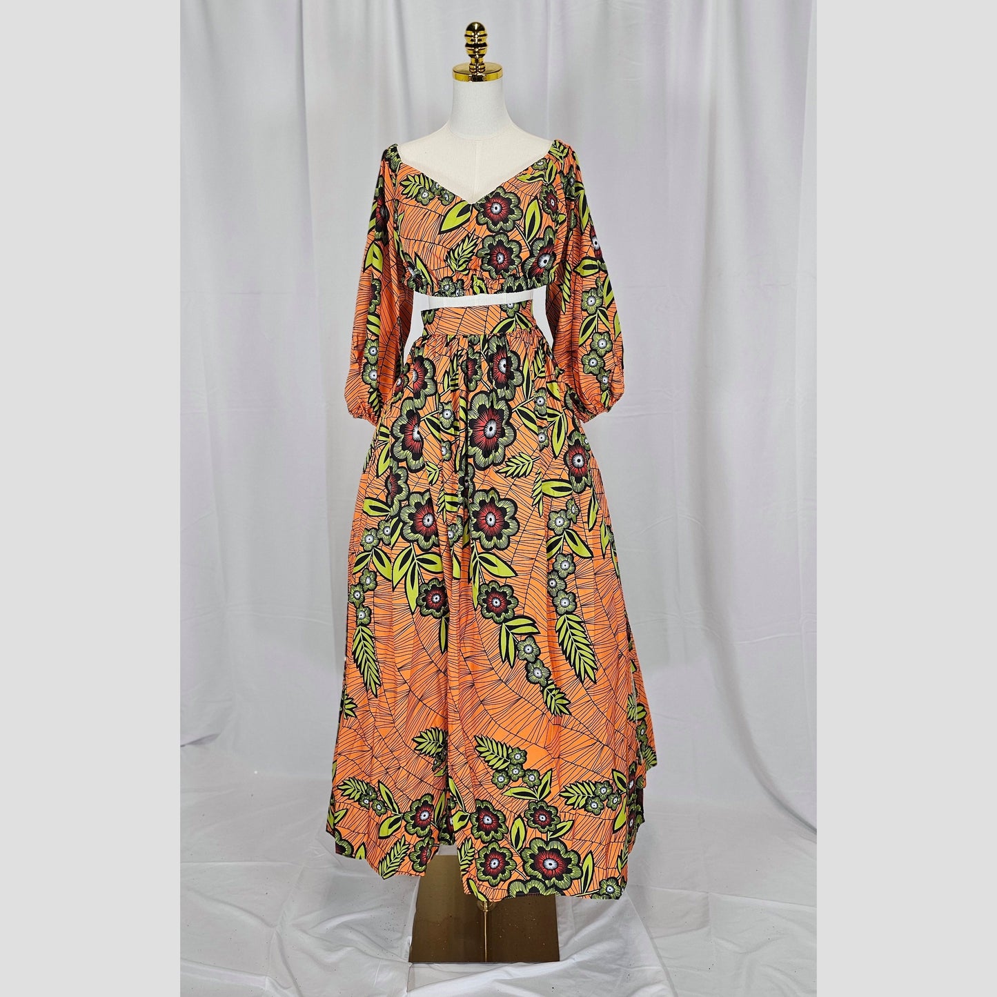 Tropical Delight: The Bold Floral Maxi Skirt