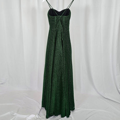 Shimmering Emerald Dream: The Dress that Dazzles!