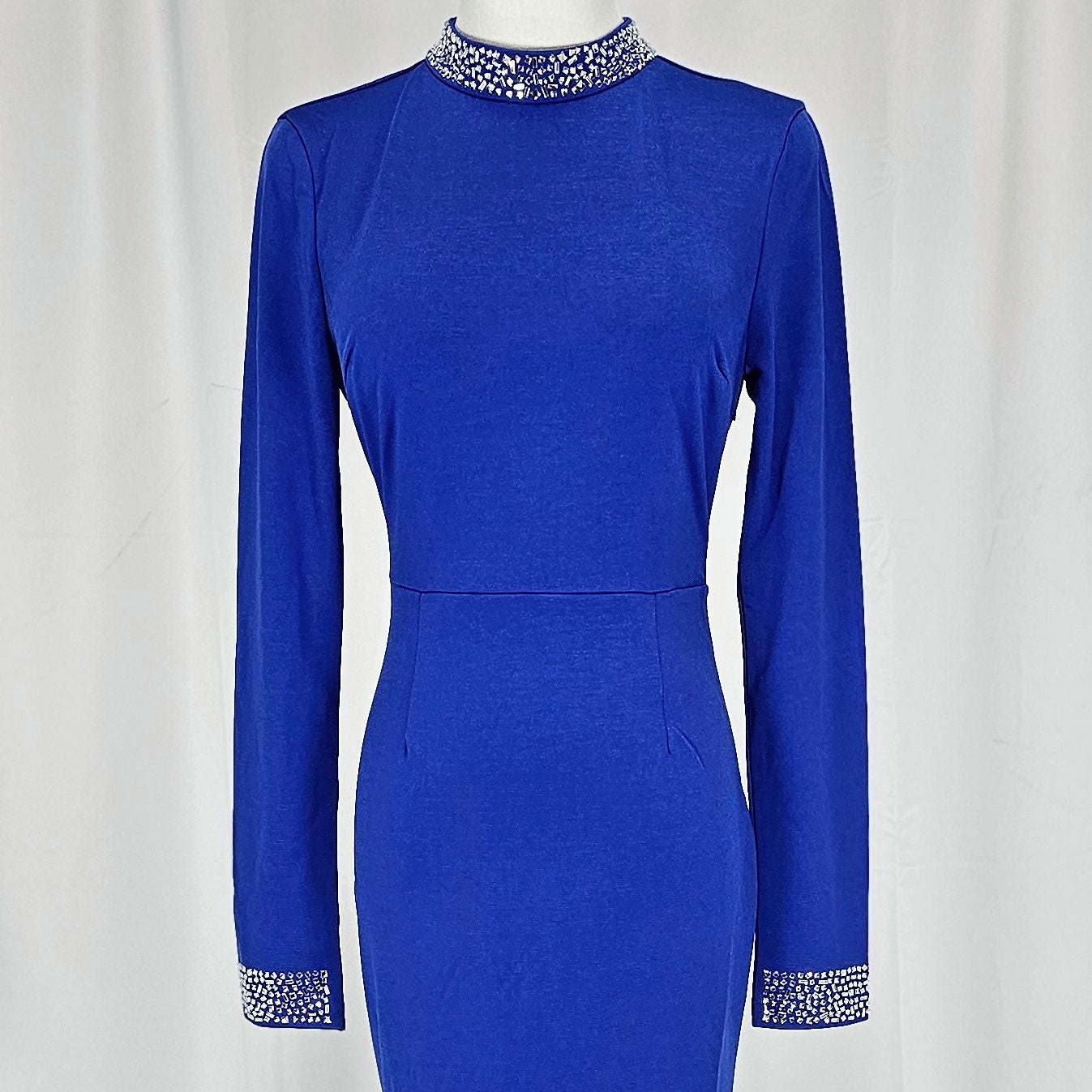 Royal Blue Glam: The Majestic Long Sleeve Beauty