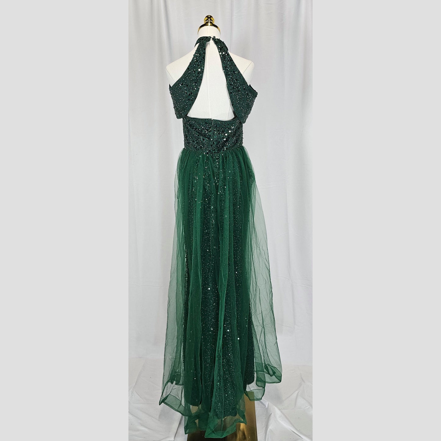 Envy-Inducing Emerald Sparkle Gown