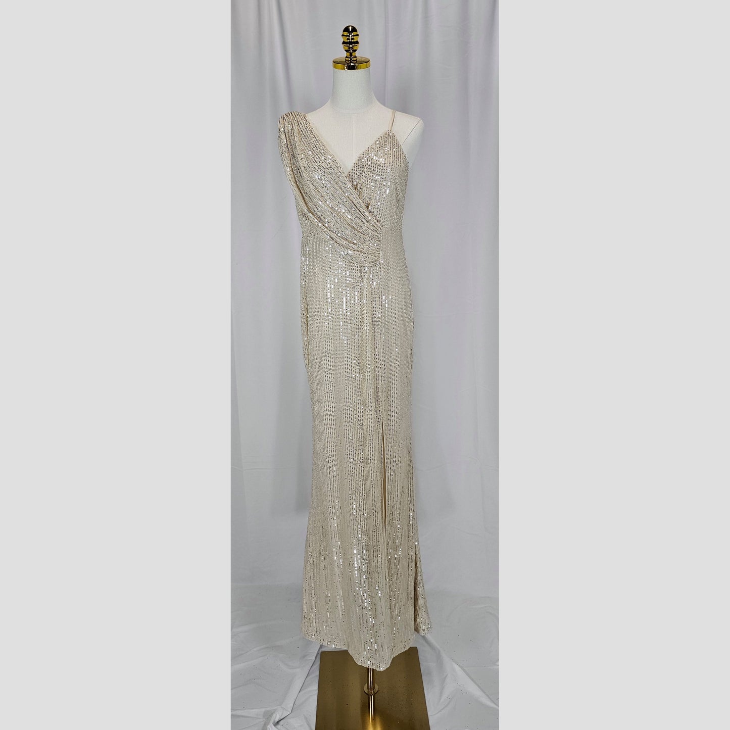 Glamazon Sparkle Gown: Shine Like a Star!