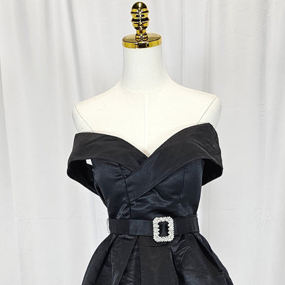 Chic & Sassy Off-Shoulder Evening Delight
