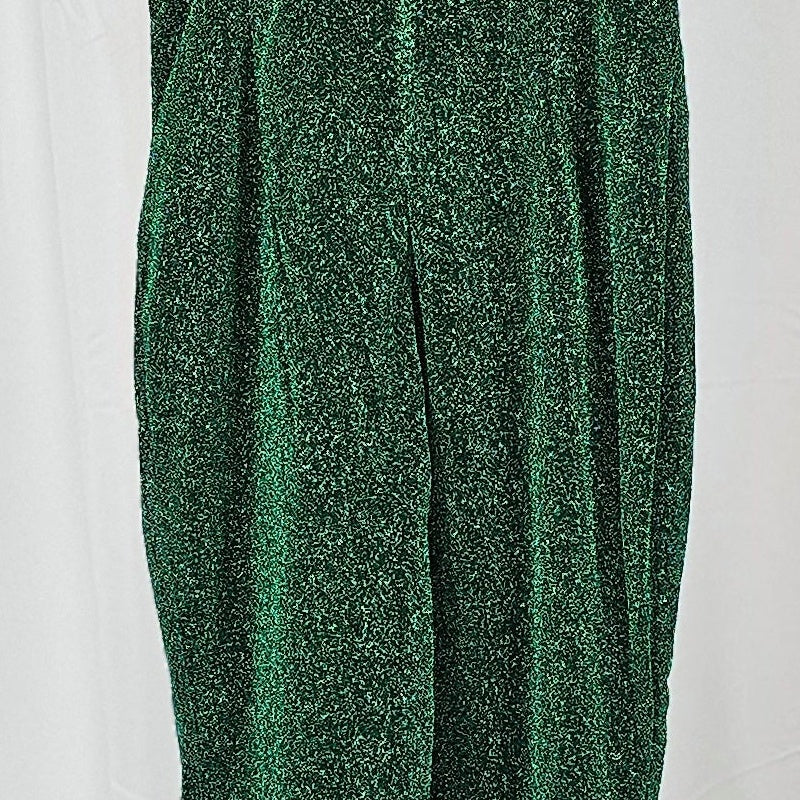 Emerald Enchantment: Dazzling Sparkling Dress