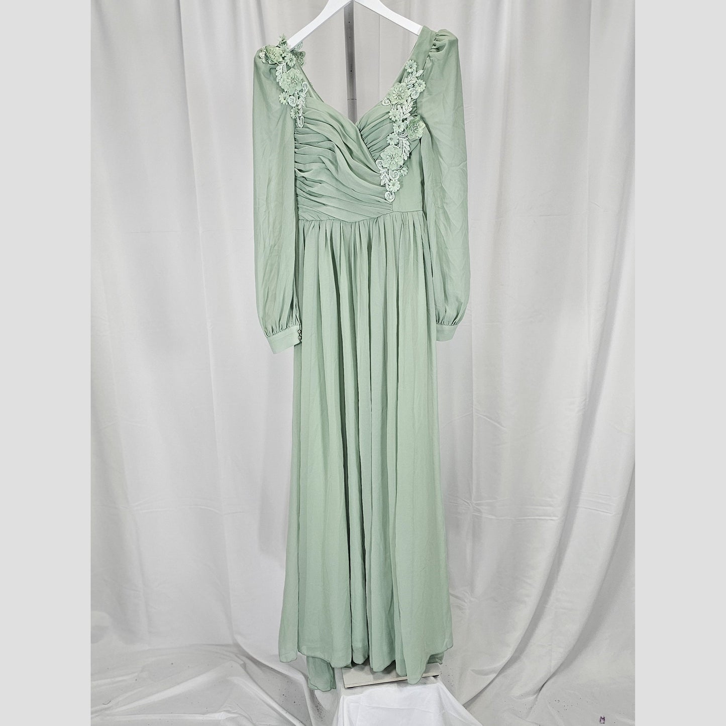 Minty Fresh Dream Dress: Elegance in Every Twirl
