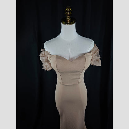 Chic Mirage: Flirty Off-Shoulder Goddess Gown