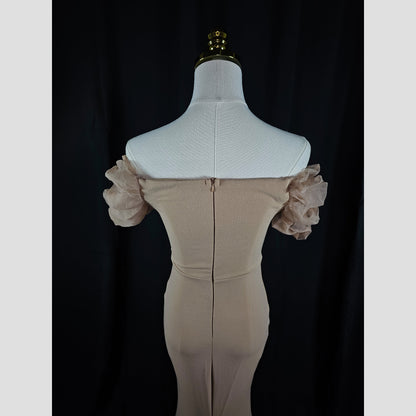 Chic Mirage: Flirty Off-Shoulder Goddess Gown