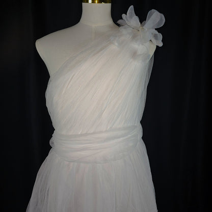 Whimsical Wonder: The One-Shoulder Tulle Dream Dress
