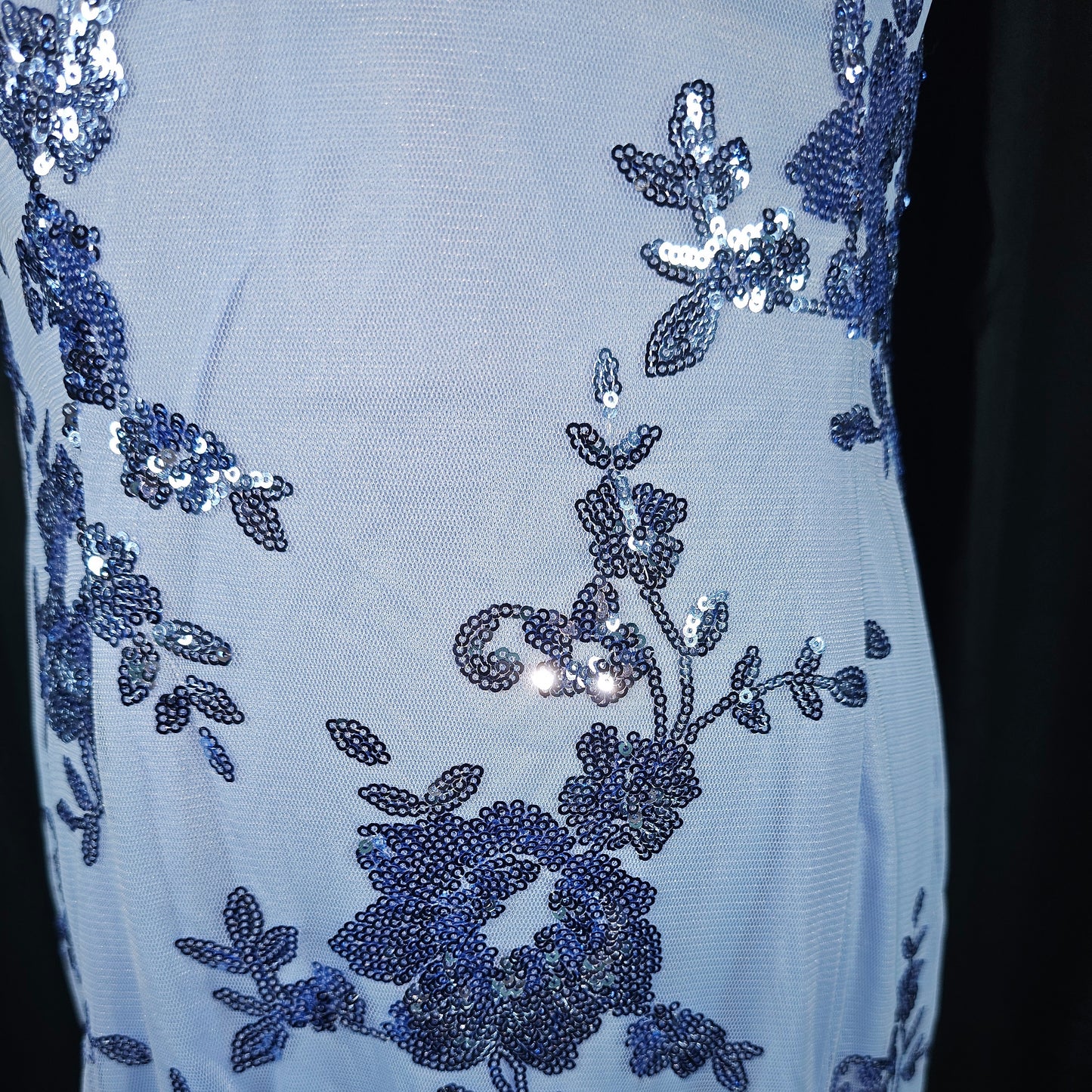 Blue Blossom Glamour Gown: A Sea of Sparkle