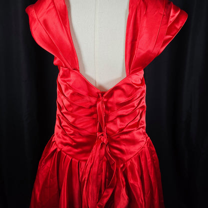 Sizzling Siren Satin Dress: Turn Heads and Hearts!