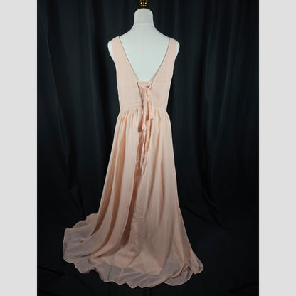 Blushing Belle Maxi Dress: Elegance with a Twist