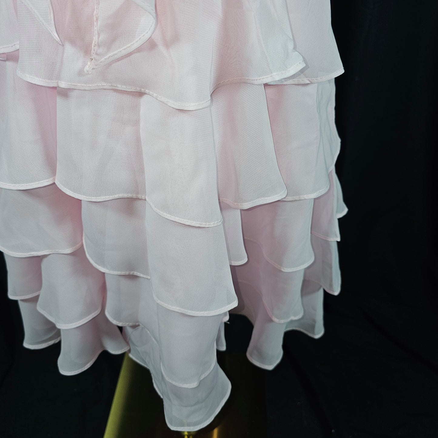 Sweetheart Ruffle Mini Dress: Flirty & Fabulous