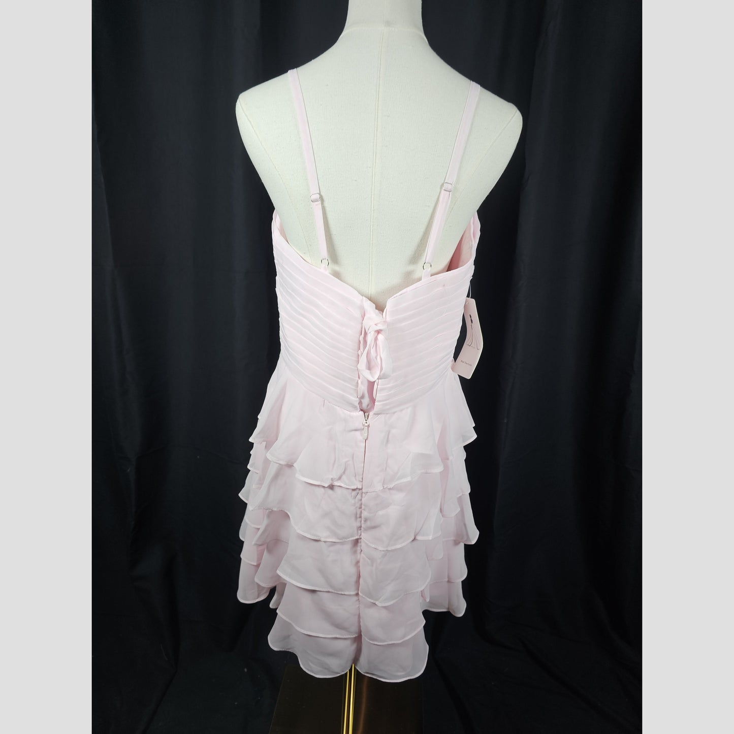 Sweetheart Ruffle Mini Dress: Flirty & Fabulous