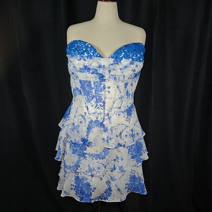 Floral Fantasy: The Dress That Blooms Everywhere You Go!