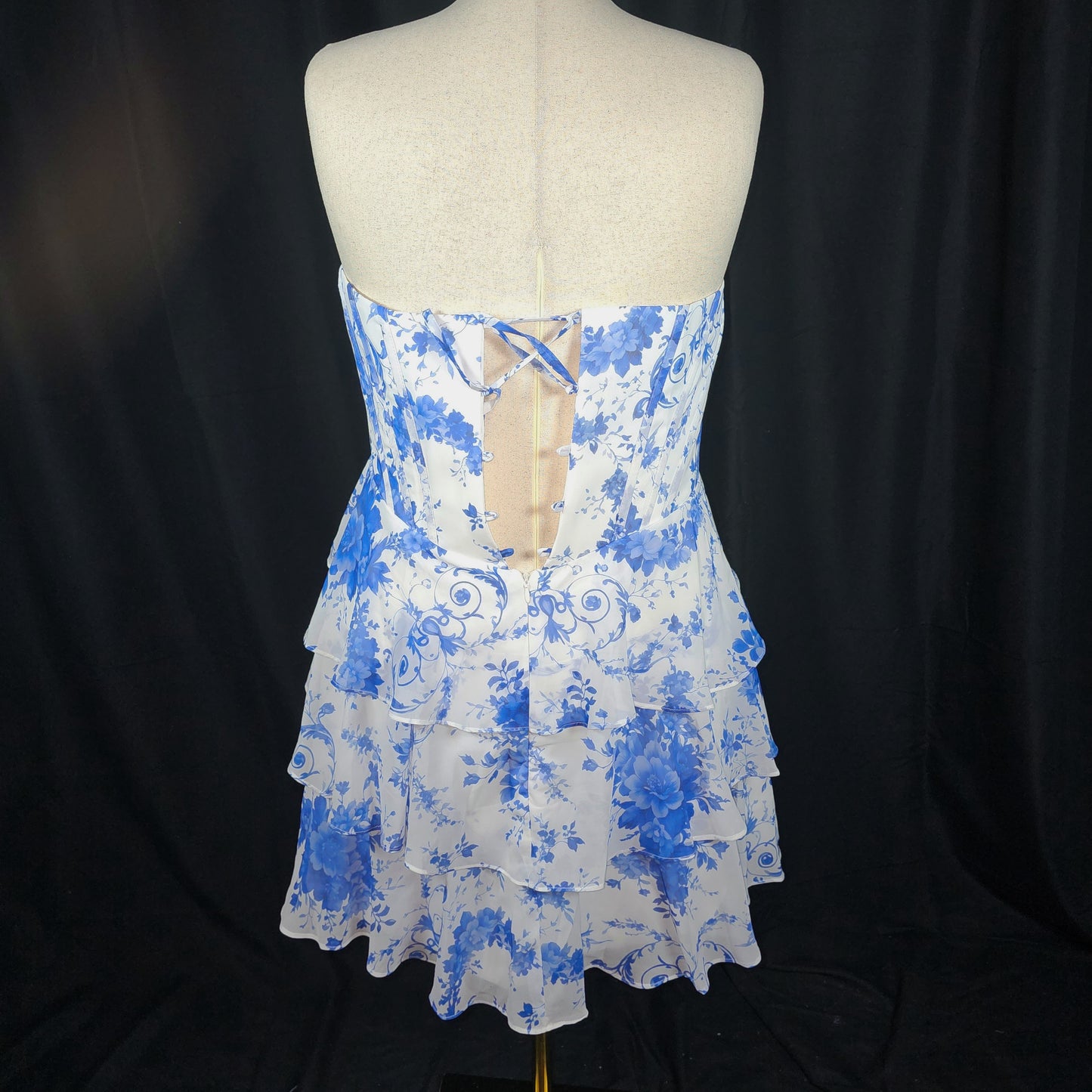 Floral Fantasy: The Dress That Blooms Everywhere You Go!