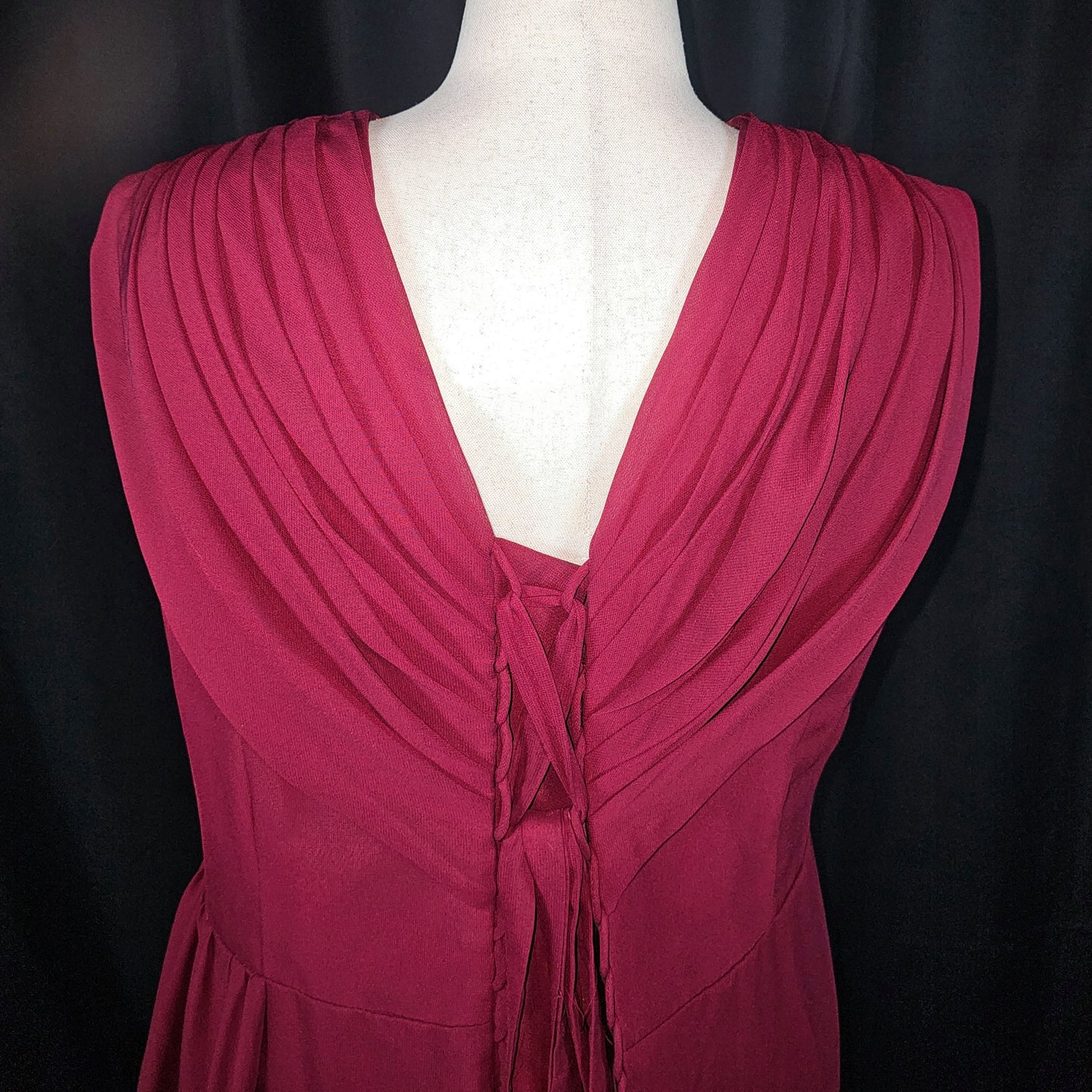 Glam Sheath Dress: The Ultimate Showstopper