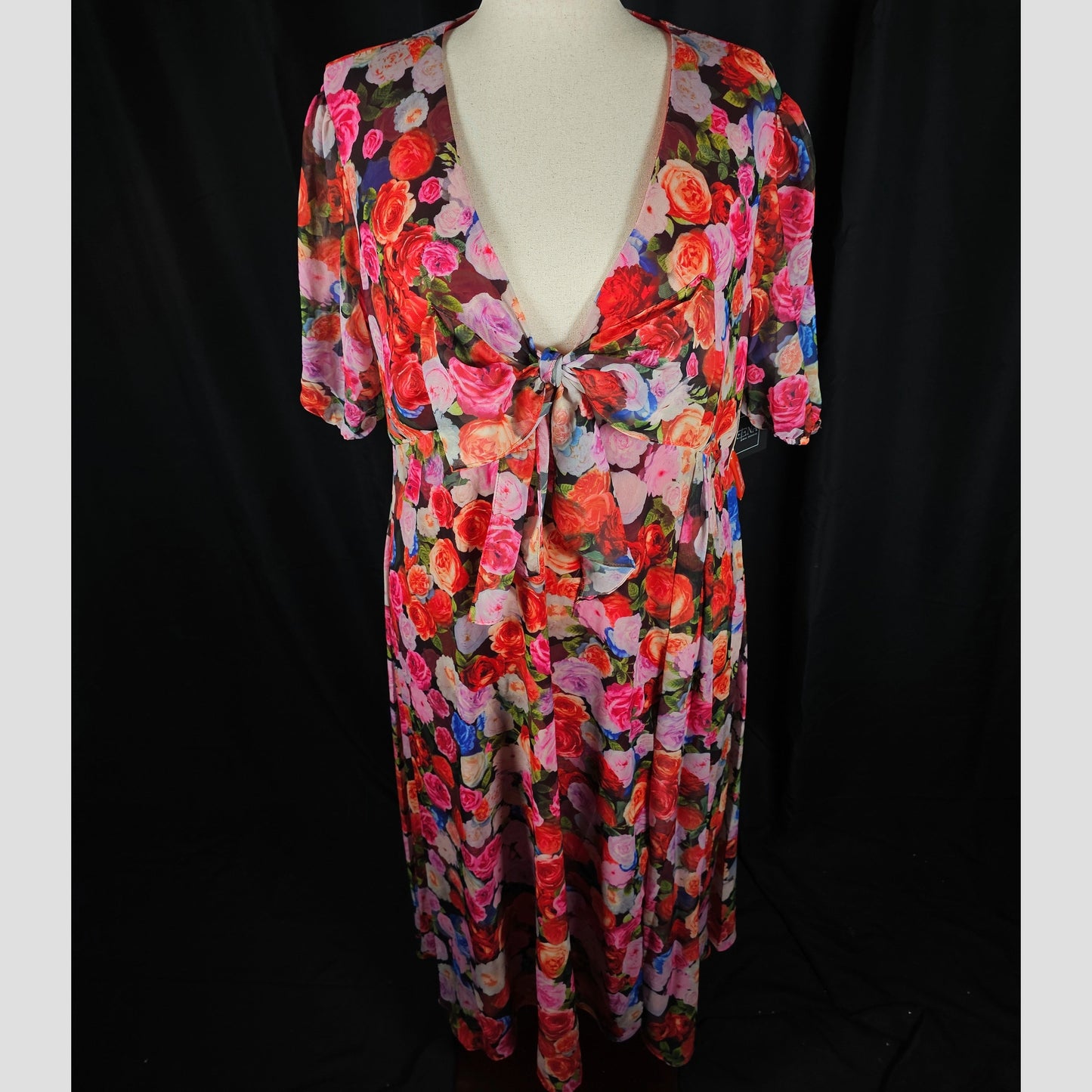 Garden Party Chic: Floral Delight Maxi Dress
