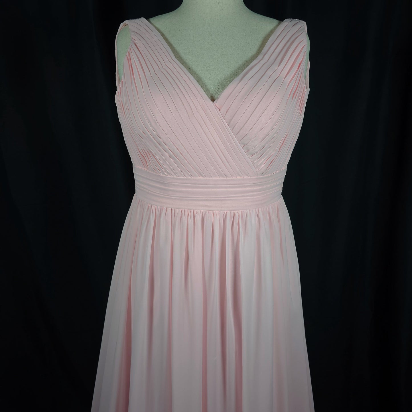 Dreamy Pink Chiffon Gown: Vibrant Allure for Every Occasion
