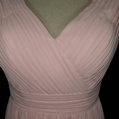 Dreamy Pink Chiffon Gown: Vibrant Allure for Every Occasion