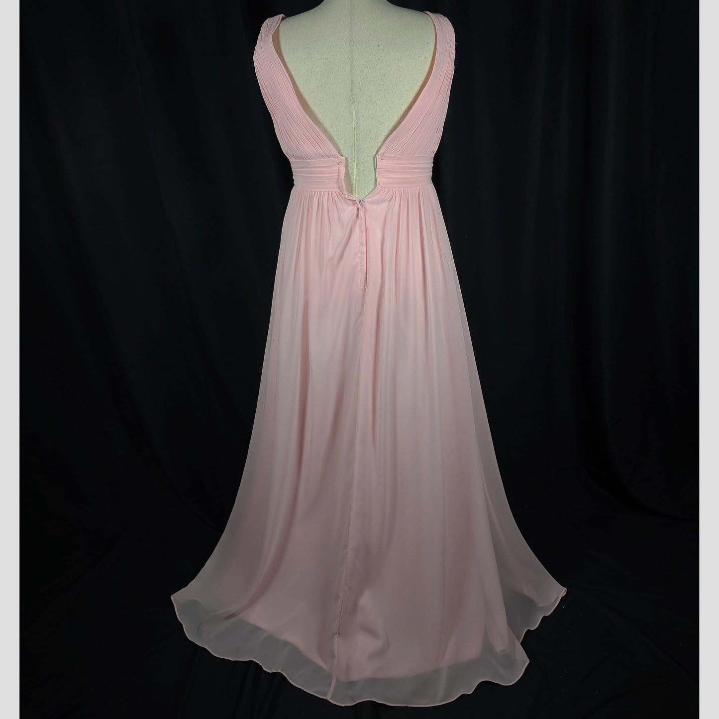 Dreamy Pink Chiffon Gown: Vibrant Allure for Every Occasion