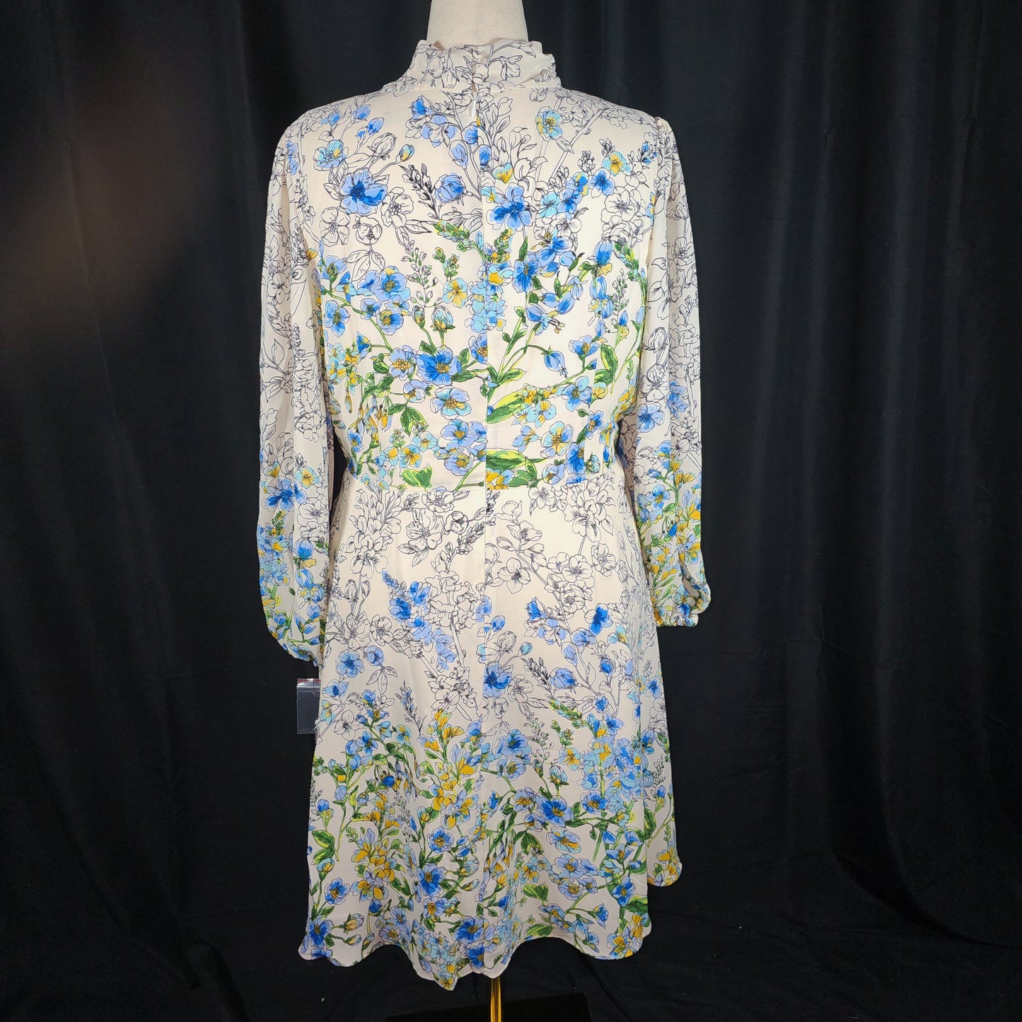 Maggie London Garden Party Delight: Floral Dress with a Twist