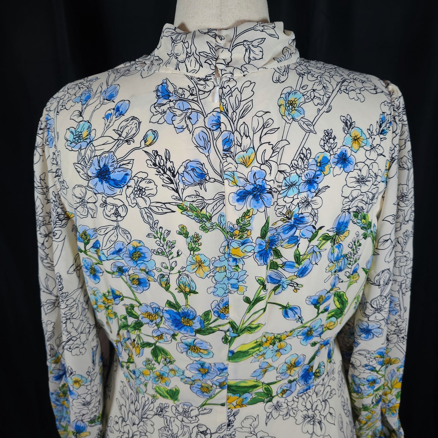 Maggie London Garden Party Delight: Floral Dress with a Twist