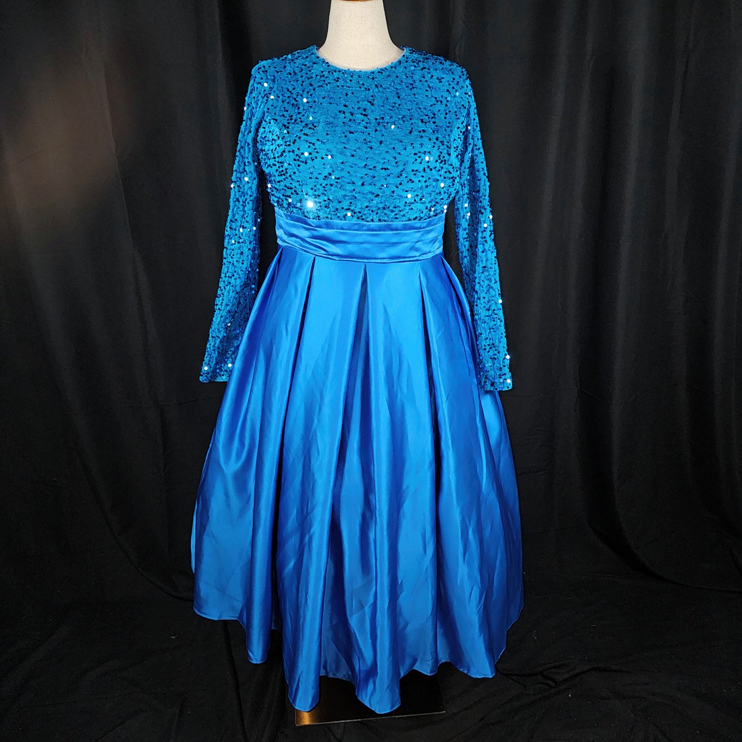 Sparkle & Shine: The Blue Diva Evening Dress