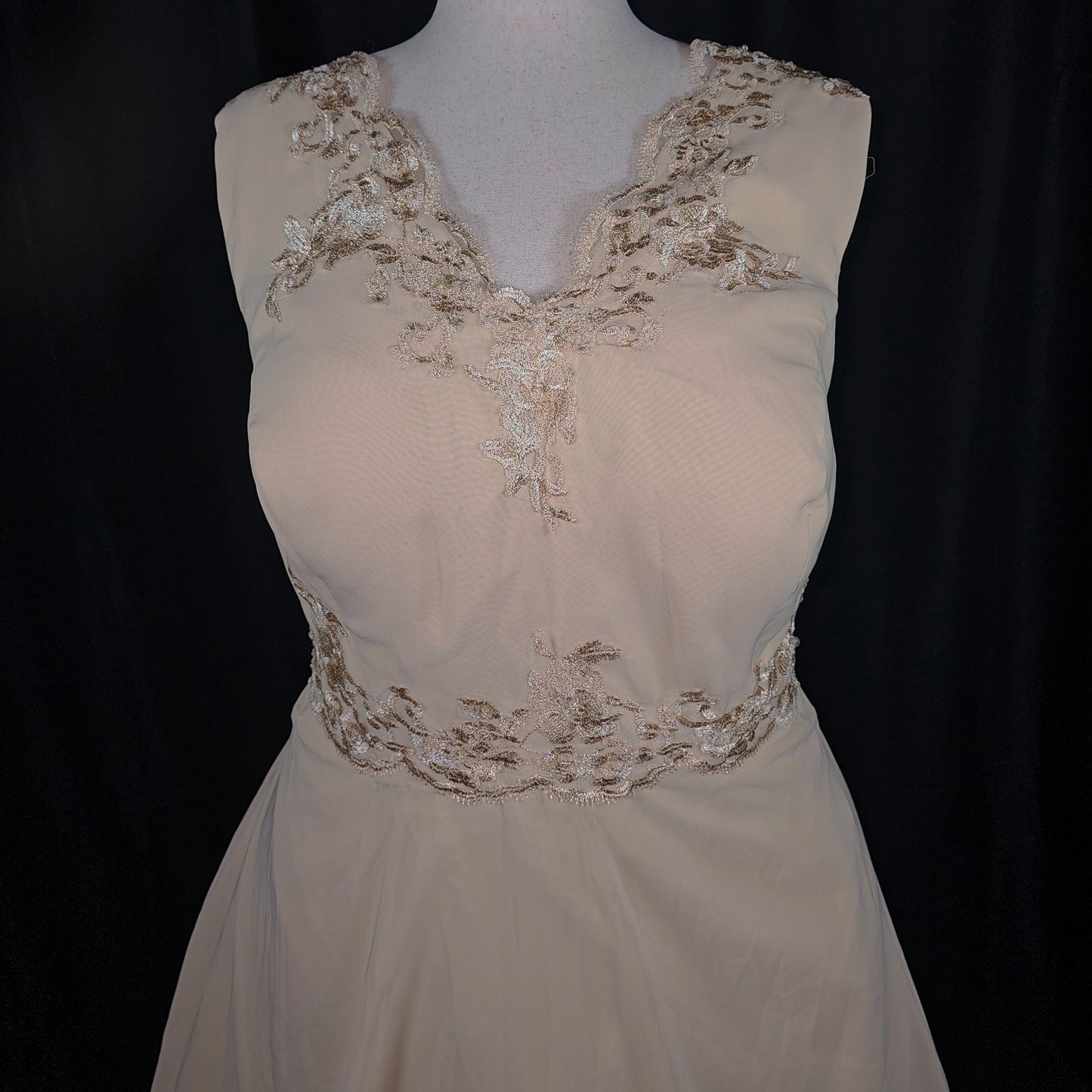 Chic Simplicity: The Enchanted Evening Dress