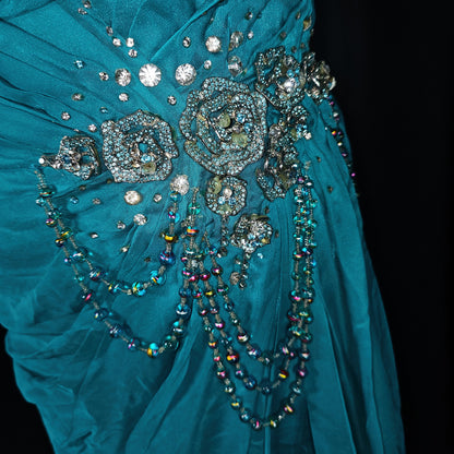Teal Temptation: The Dress That Turns Heads & Hearts