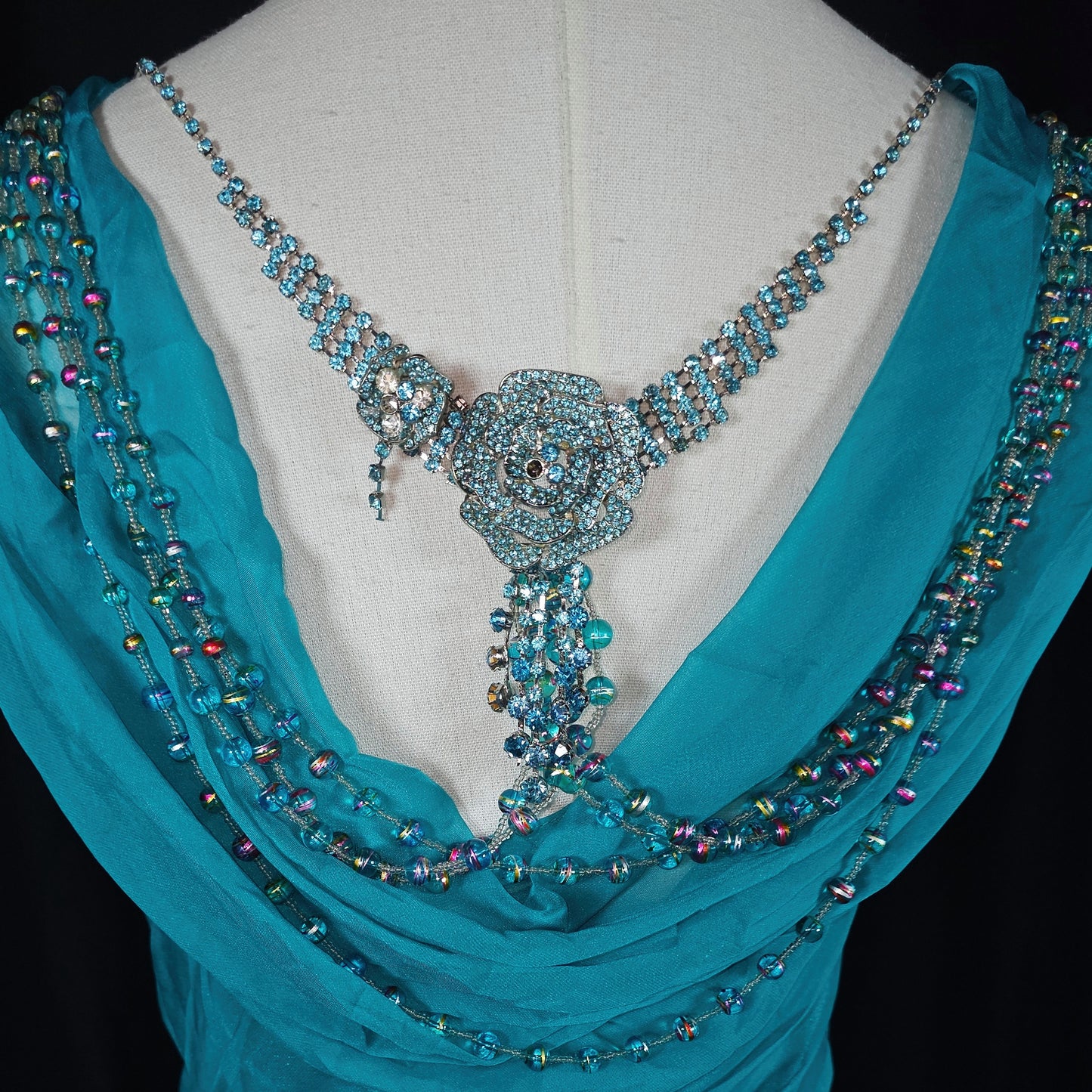 Teal Temptation: The Dress That Turns Heads & Hearts