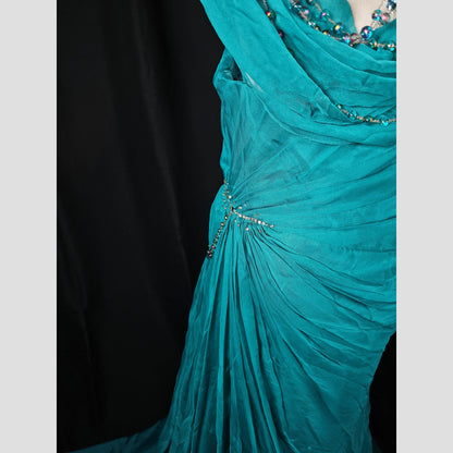 Teal Temptation: The Dress That Turns Heads & Hearts