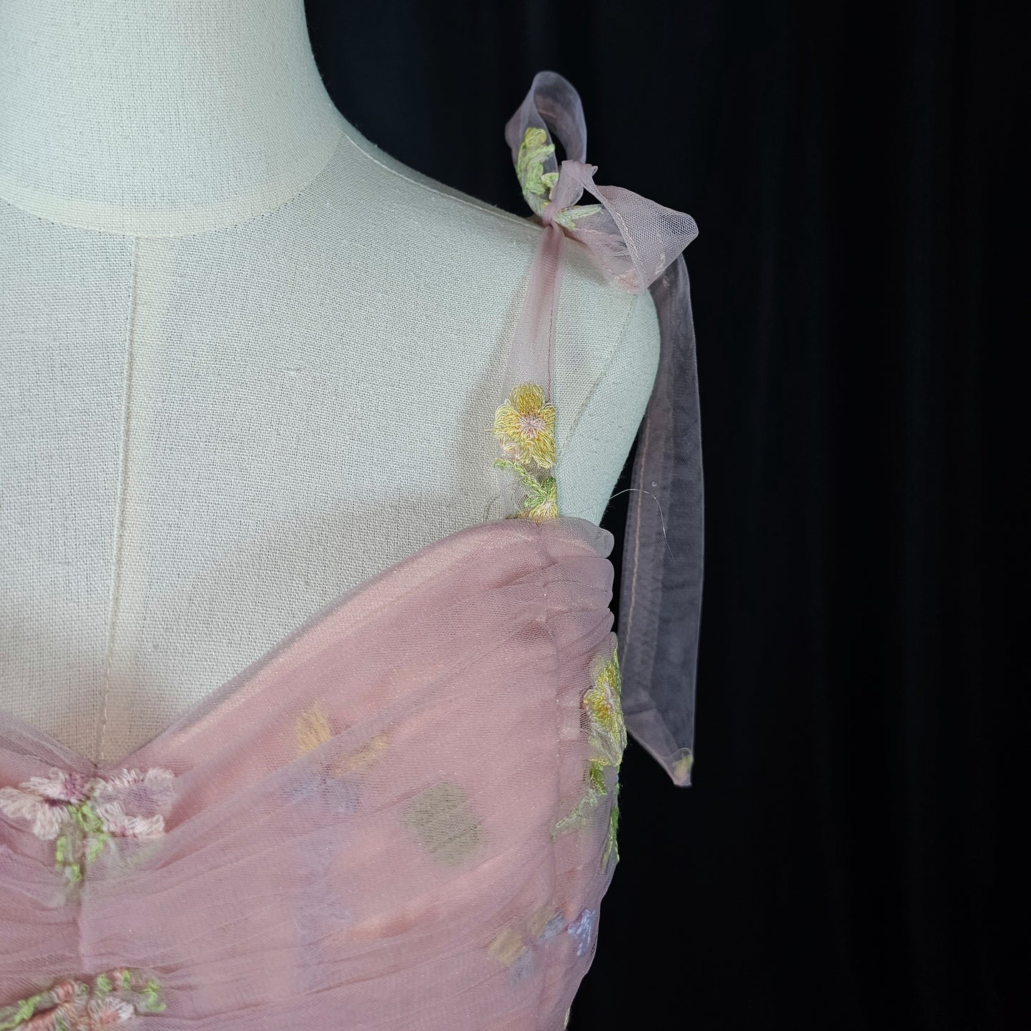 Blossom Breeze Dress: Floaty Floral Fun Awaits!