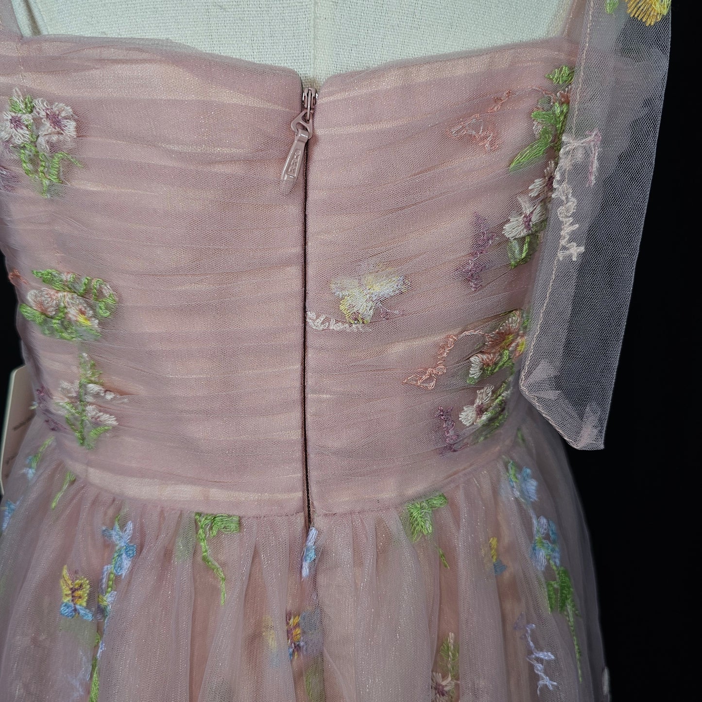 Blossom Breeze Dress: Floaty Floral Fun Awaits!
