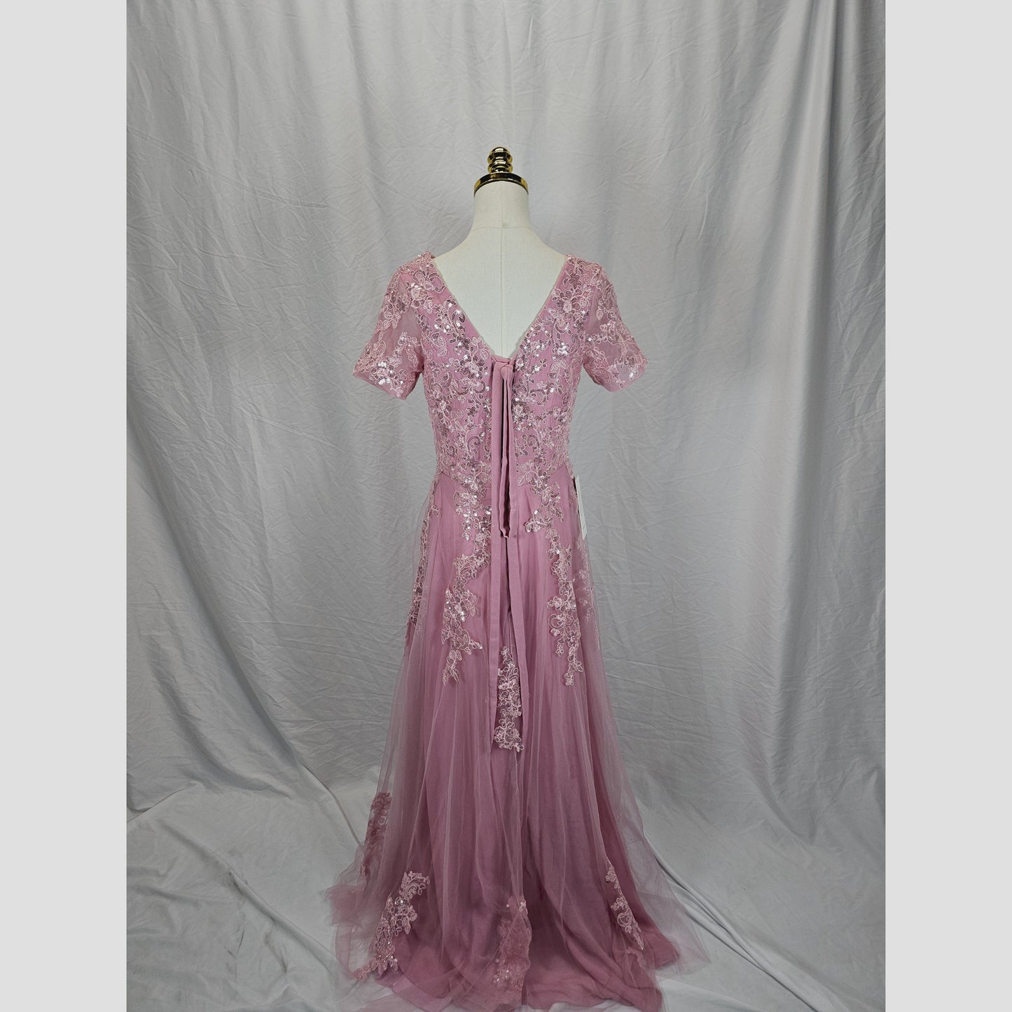 Elegant Blush Pink Tulle Evening Gown with Embroidery