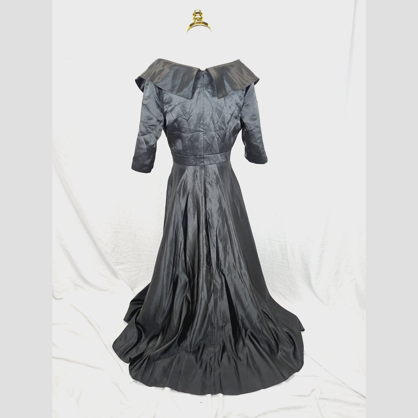 Elegant Black Satin Evening Gown with Dramatic Collar