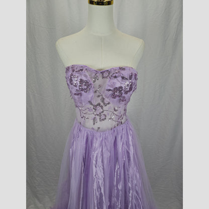Elegant Lavender Strapless Tulle Evening Gown for Formal Events