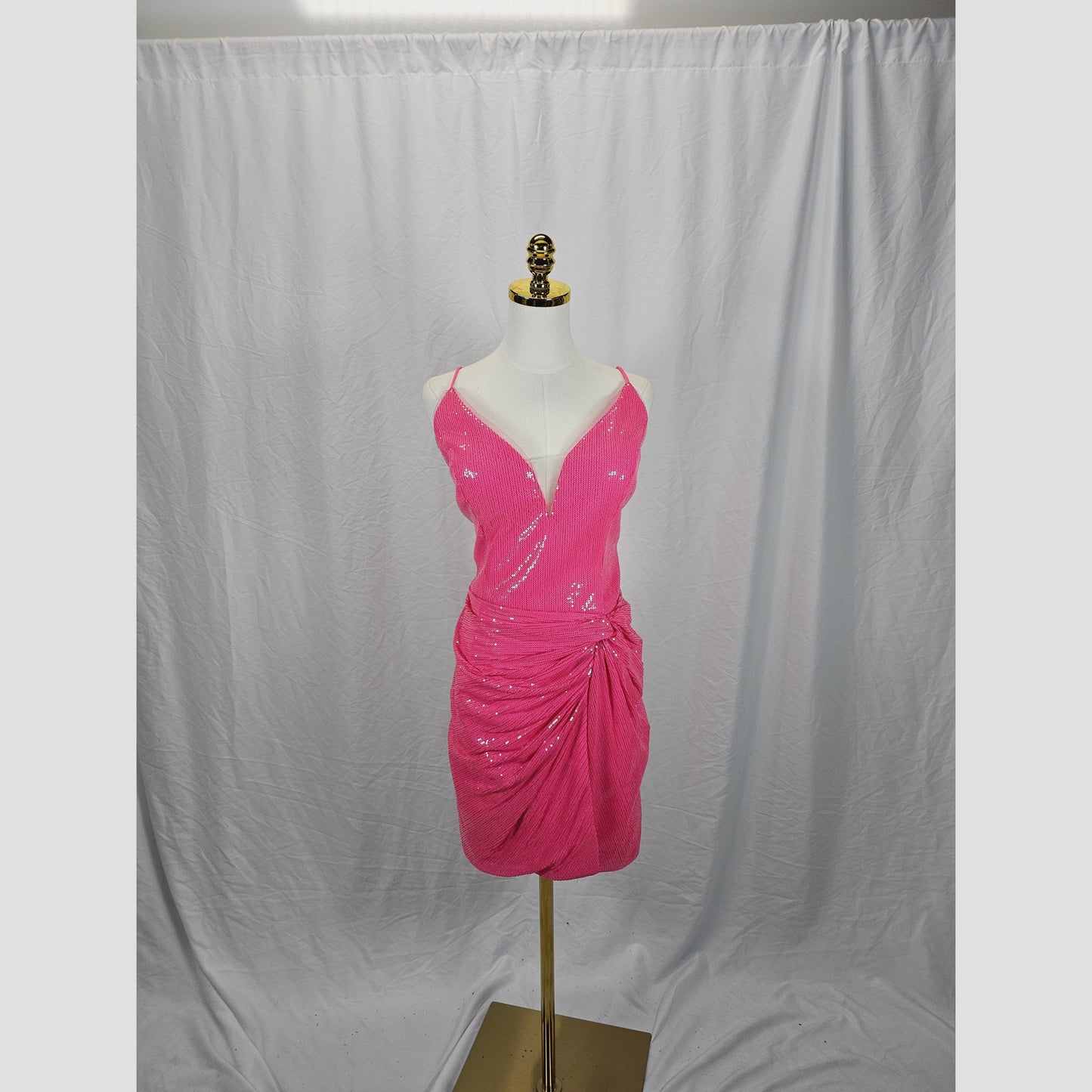 Glamorous Red Sequin Mini Dress with Adjustable Straps