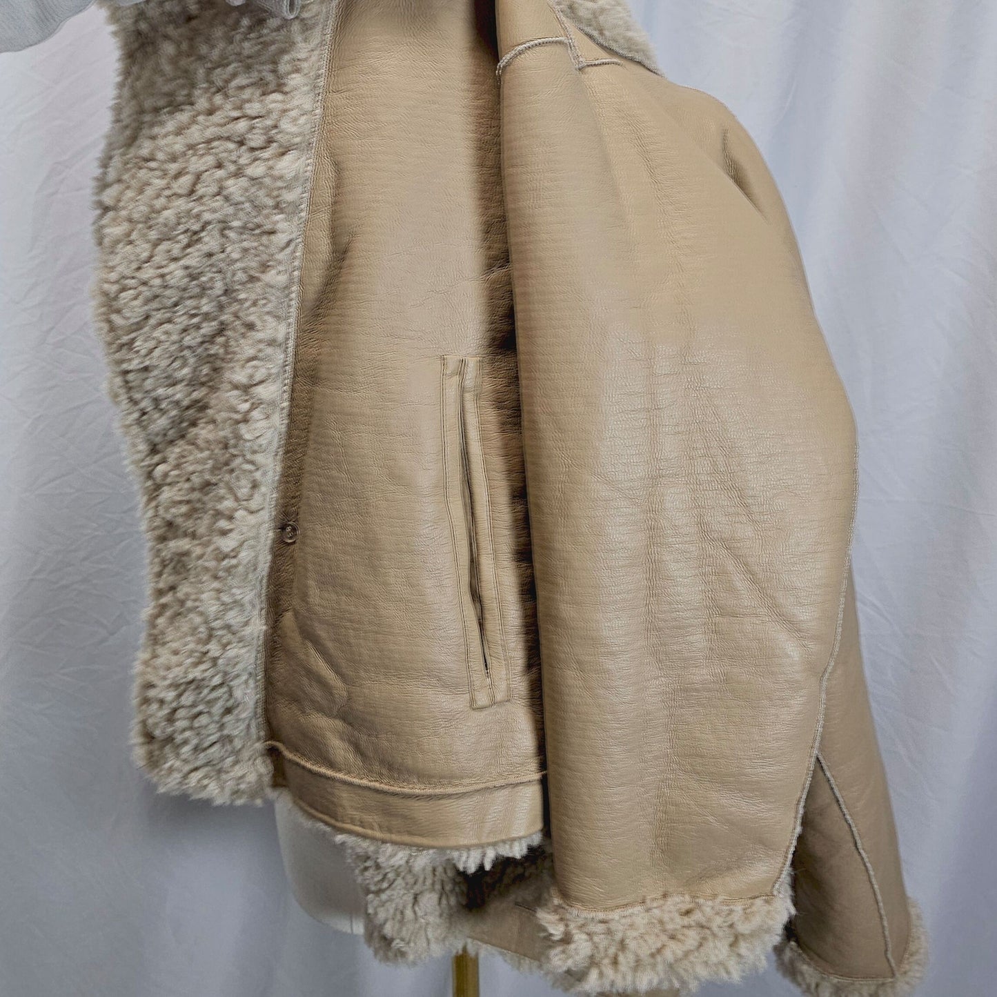 Bold Tan Reversible Shearling Jacket: Fierce Winter Warmth